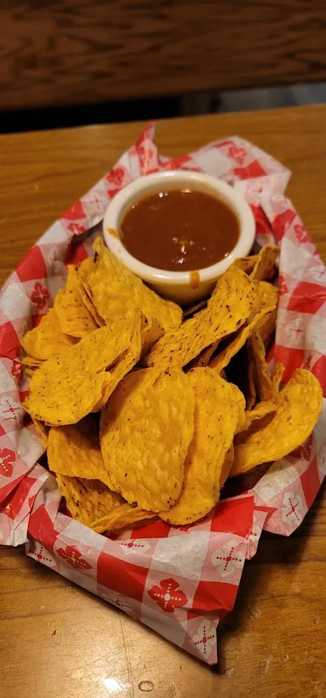 Complimentary Chips & Dip