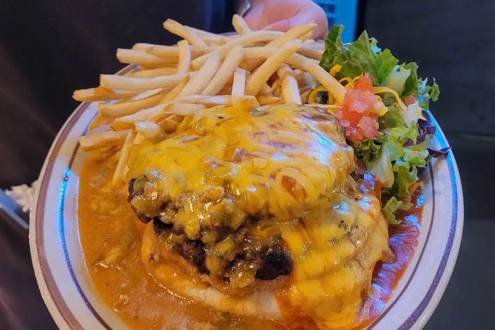 Smothered Chili Cheeseburger